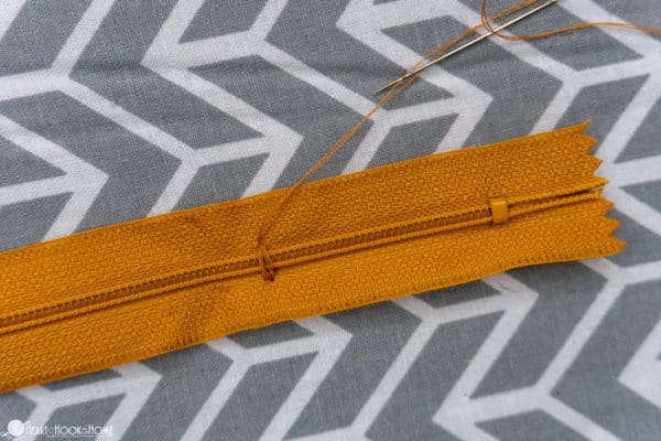 How to Add a Zipper and Lining to a Crochet Bag