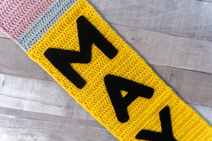 crocheted pencil pattern