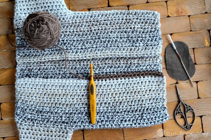 First row of edging on the cozy coed cardigan series
