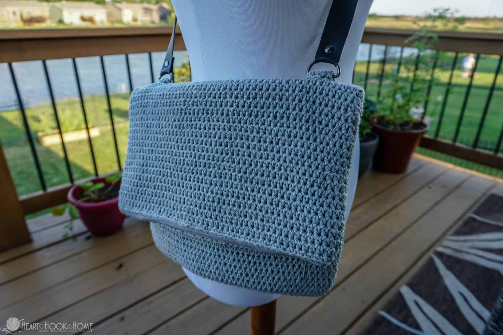 Easy Foldover Crossbody Bag Free Crochet Pattern