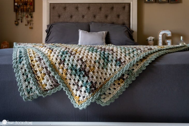flat granny blanket pattern