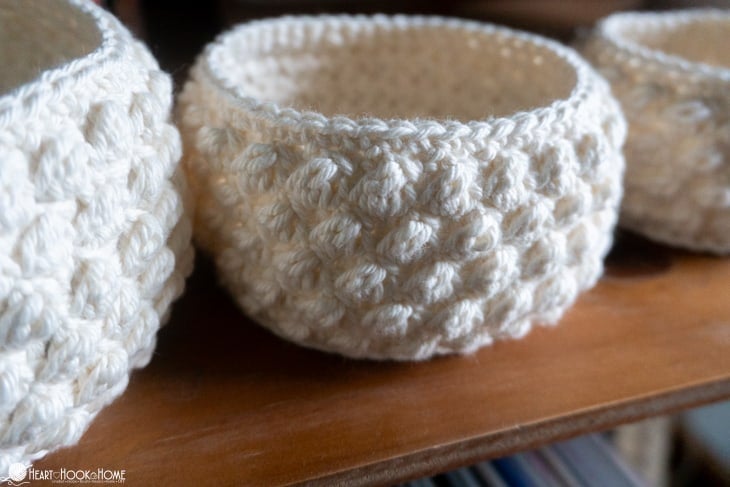 Side view of one skein nesting bowl