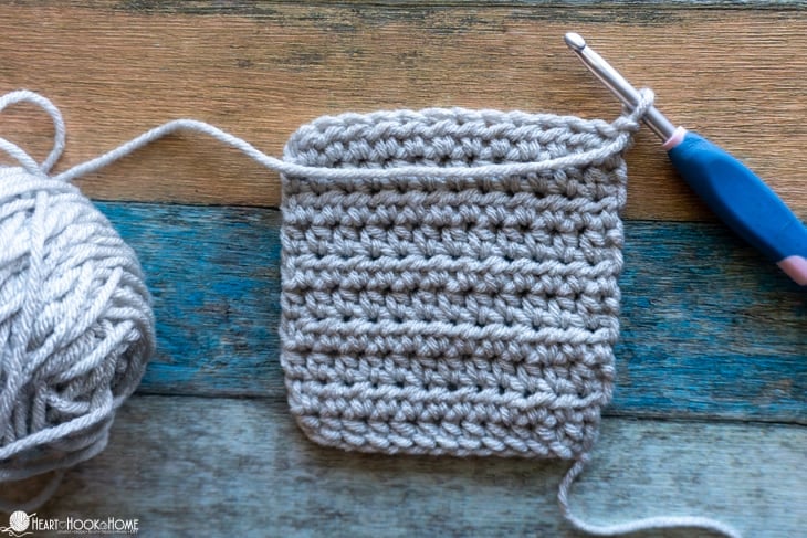 Working yarn in front when turning.