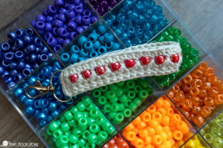 crochet keychain with beads