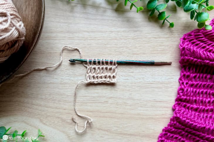 tunisian crochet hook with back bar stitch on it